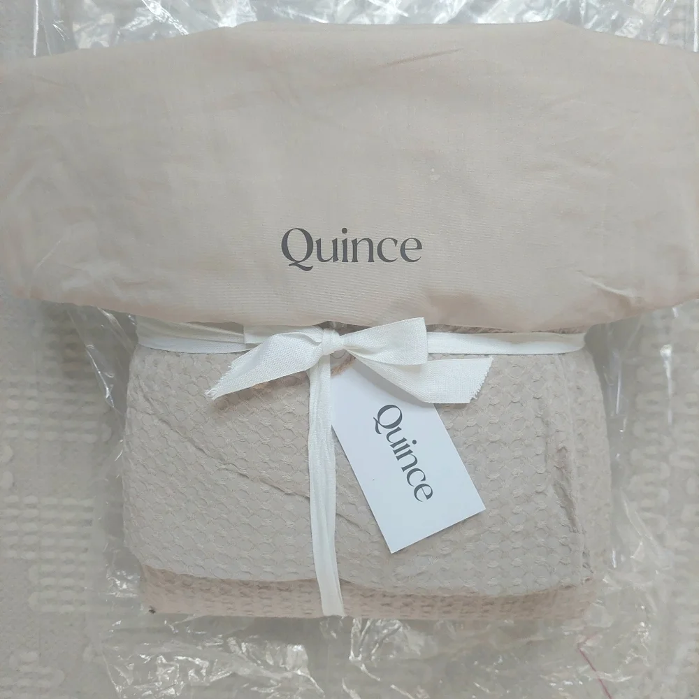 NWT! Quince 100% Organic Cotton Waffle Sand Duvet & 2 Shams! King/ Cal King(129)